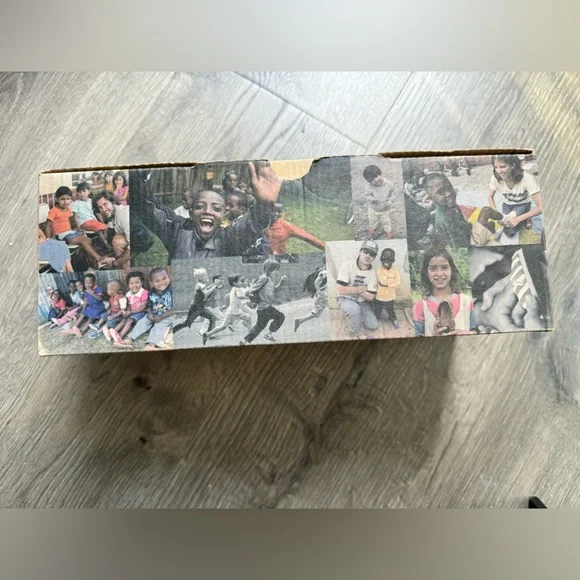 Tom classic flats in a stone washed twill color with original box & goodies - Picture 9 of 13